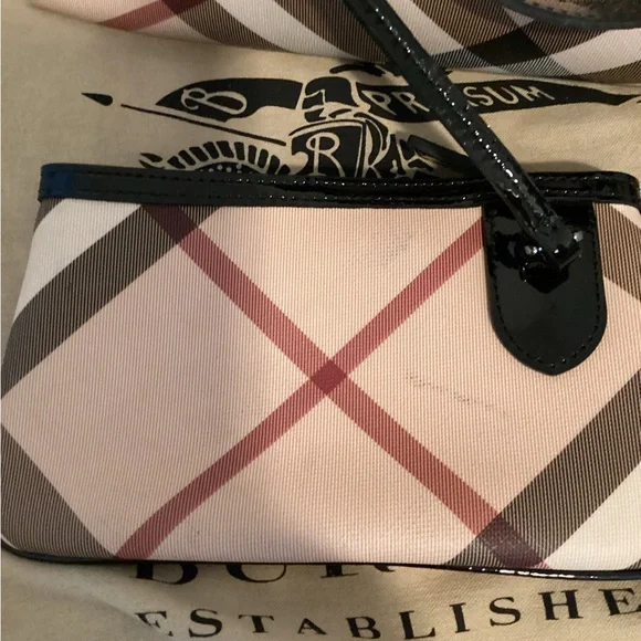💯 Authentic Burberry LARGE Nova Check Tote Handbag Shoulder Bag - Picture 12 of 16